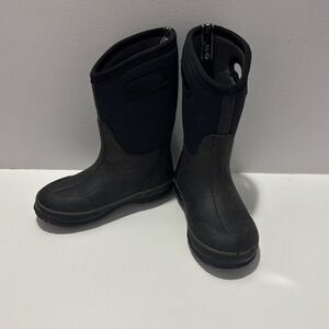 Youth Winter Bogs Size 1